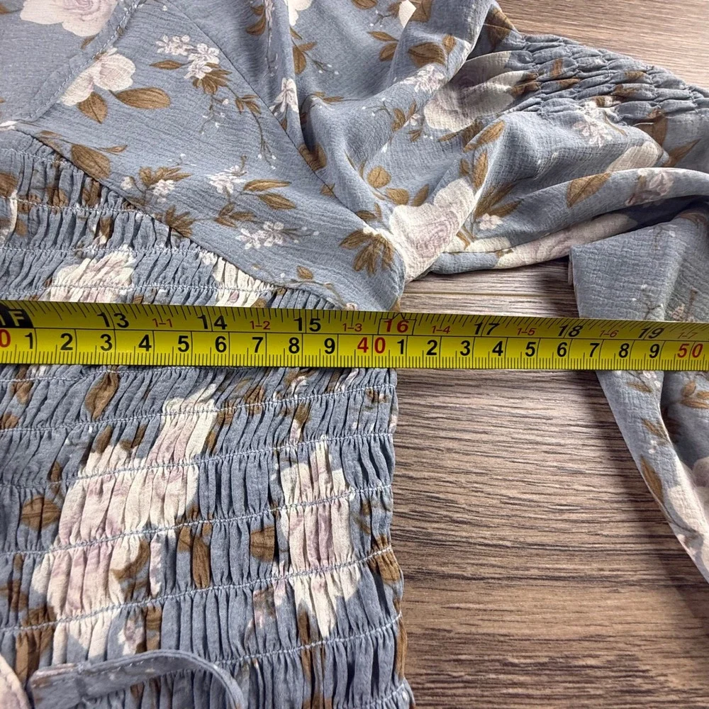 American Eagle Outfitters Floral Smocked Peplum Blouse NWT Boho Indie Flowy XS